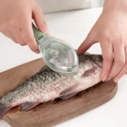 New Kitchen Accessories Cozinha Fish Scale Remover Knife Cleaning Peeler