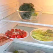 30M/Roll Kitchen Clear Disposable PE Fresh Keeping Film Food Refrigerator Refrigerated Fruits and Vegetables Food Cling Film - Image 4